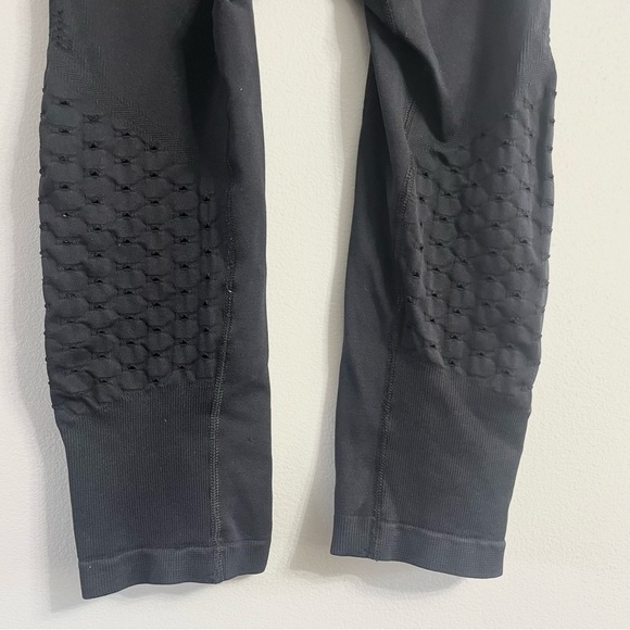 Athleta High Waist Power Through Mesh Legging Pants Work Out Athleisure Wear SM - Picture 10 of 10